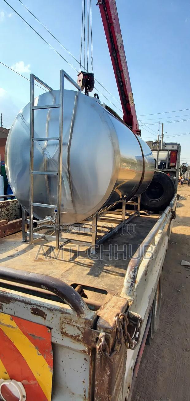 Milk Cooler Tank_3000litres - main view