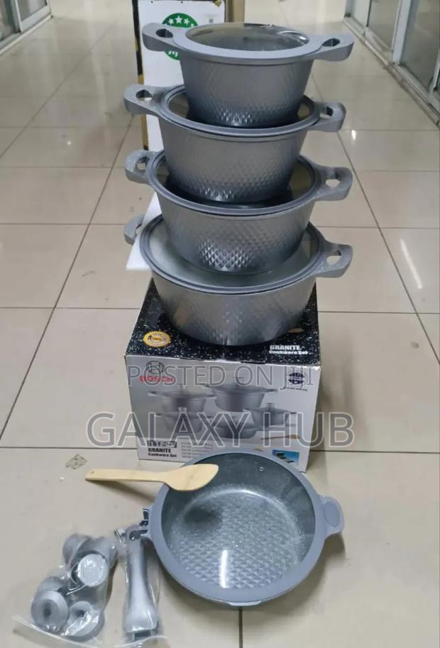 _Bosch 11pc Cookware With Silicone - main view