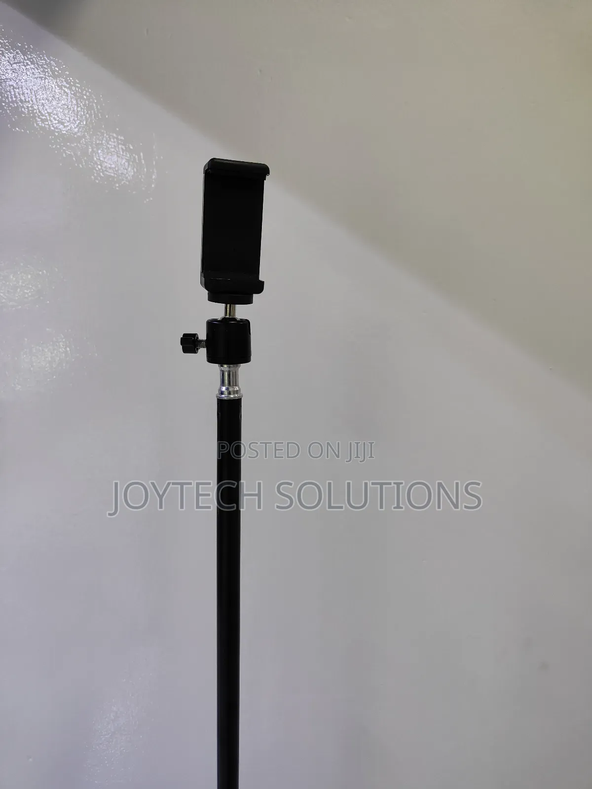 Tripod Light Phone Holder Stand. Portrait Landscape 2.1 M