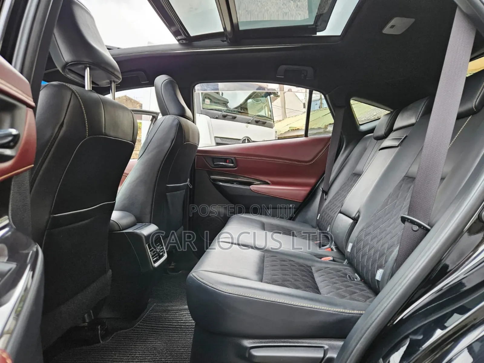 Toyota Harrier 2.0 2019 Black