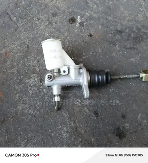 Nissan Hardbody Master Cylinder