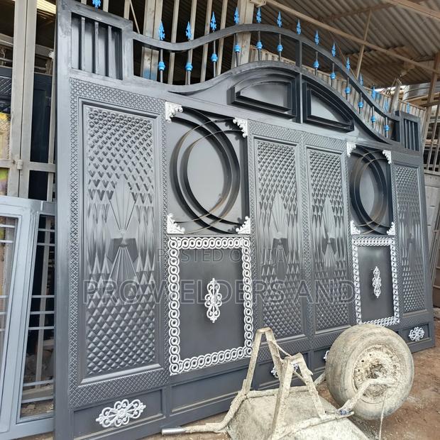 "Strong Stylish Sliding Gate – Secure Your Property Today - thumbnail 3