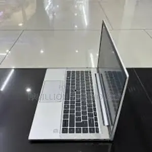 Laptop HP EliteBook 845 G8 16GB AMD Ryzen 5 SSD 256GB