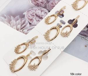 Dangling Necklace Earing Set With Stones - main view