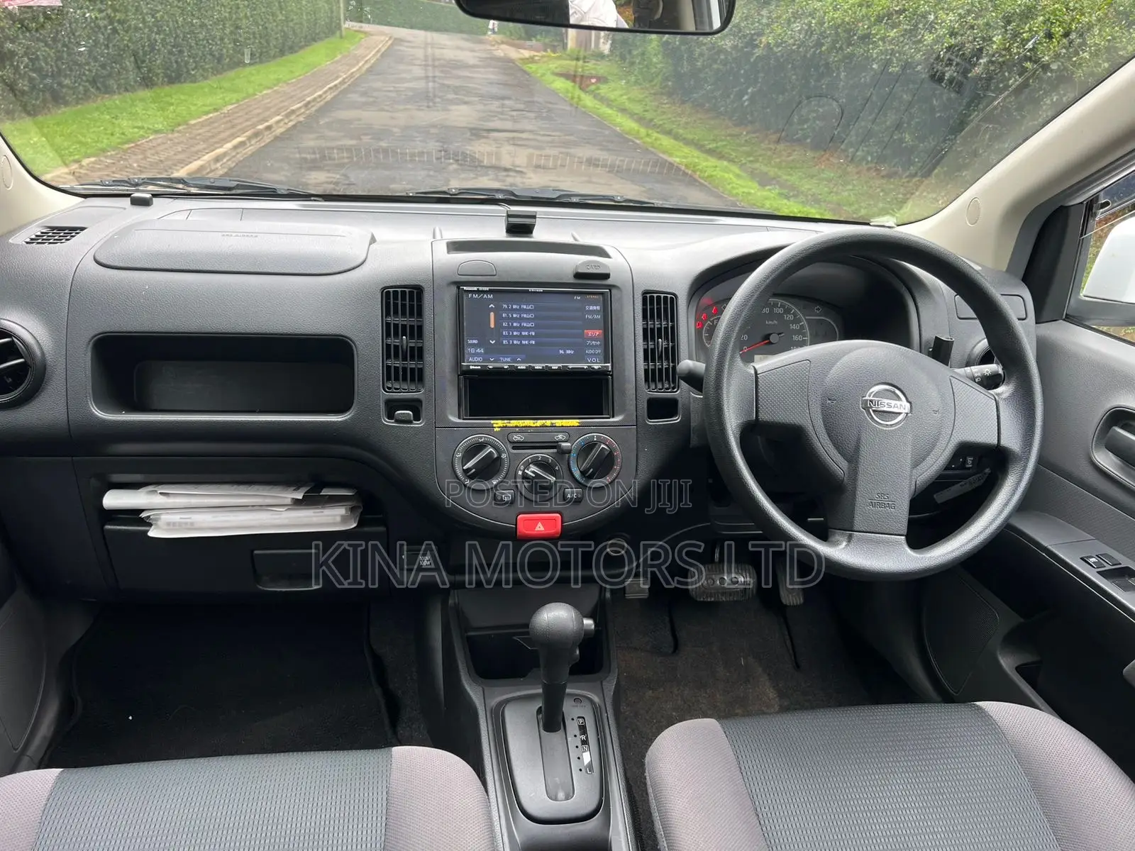 Nissan Advan 2018 White