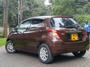 Toyota Vitz 2012 Brown