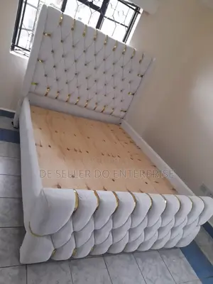 Chesters in Furinture 5*6 Bed