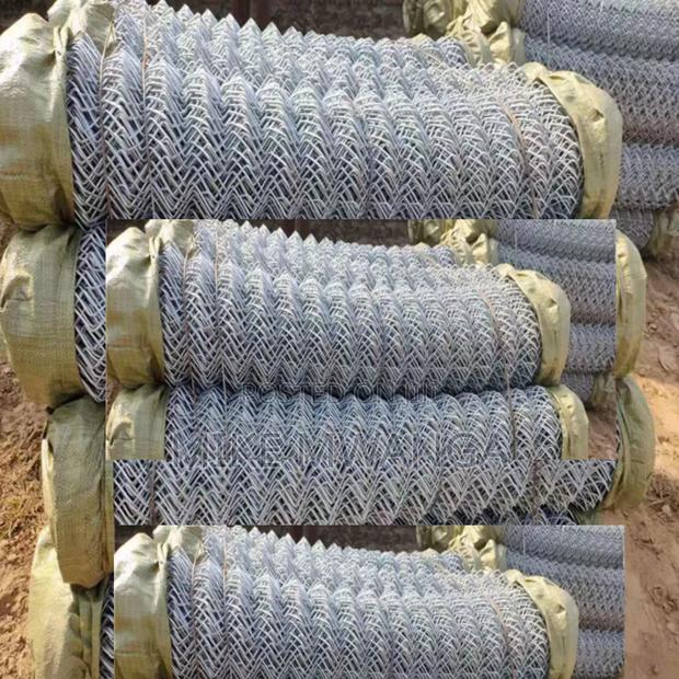 Rust Free Chain Link, 8g,8ft,50x50 - main view