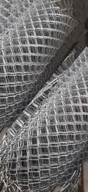 Strong 8ft, Gauge 8, 65x65 Chain Link