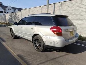 Subaru Outback Automatic 2003 Beige