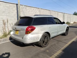 Subaru Outback Automatic 2003 Beige