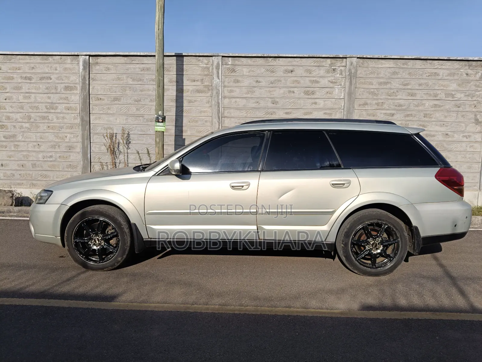 Subaru Outback Automatic 2003 Beige