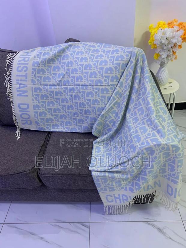 Dior Quality Heavy Scarf/Wrap - thumbnail 5