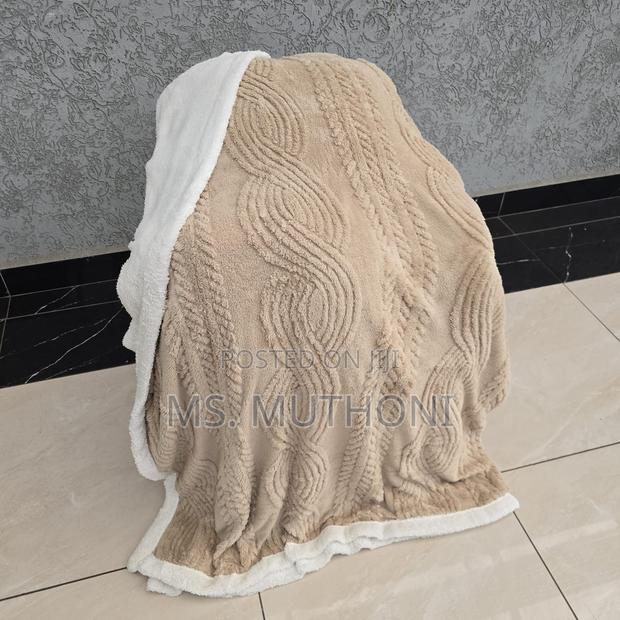 Lambswool Double Sided Throw Blanket* Size 200*230cm ( 6*7) - thumbnail 5