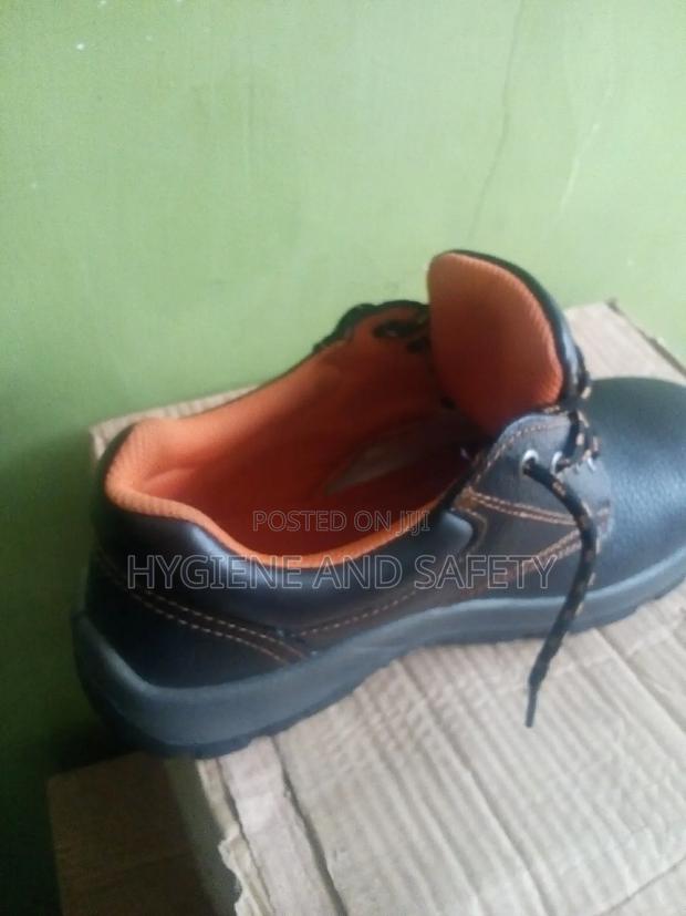 Female Safety Shoes - thumbnail 3