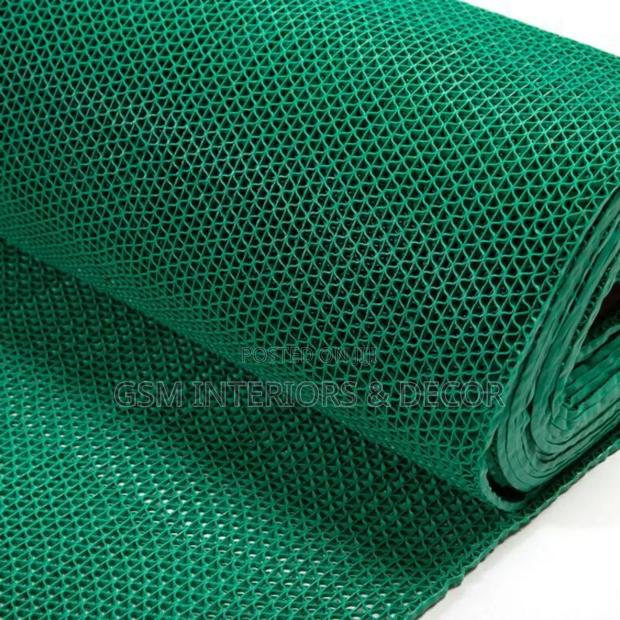 Perforated Antislip Mats for Waterproof Floors