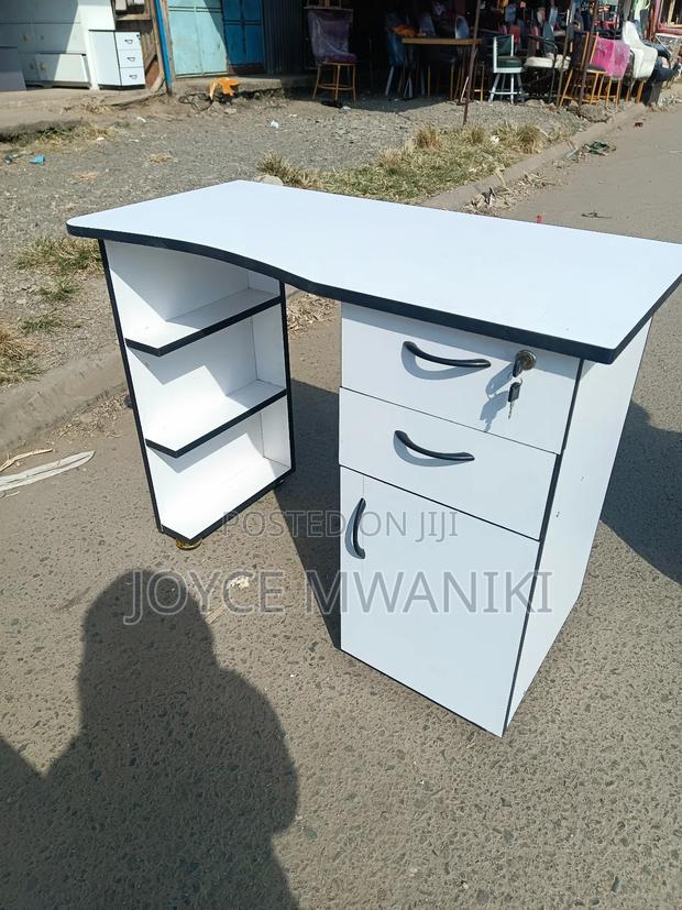 Manicure White Table With Storage Unit  - thumbnail 2