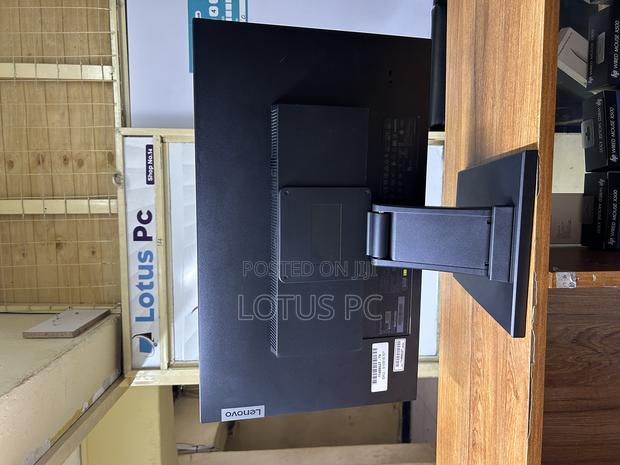 Lenovo Thinkvision - thumbnail 3