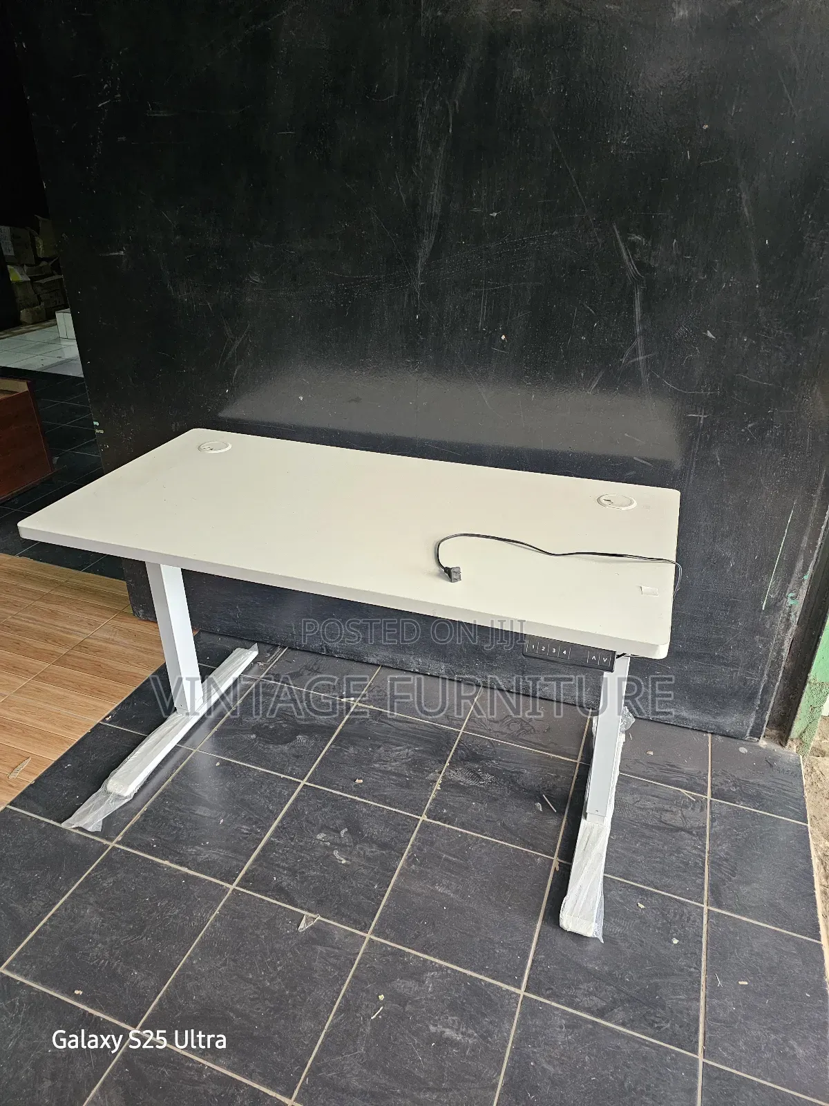 Electrical Study Table A009j