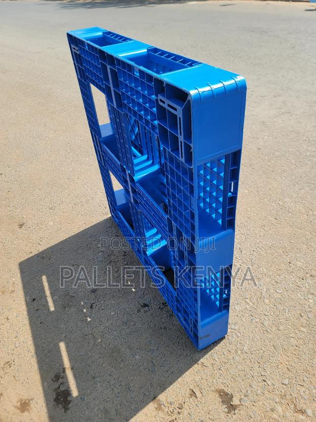 Blue Plastic Pallets - Premium Pallets - thumbnail 2