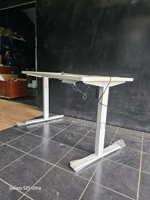 Adjustable Hight Workstation 1.2 Meters S34
