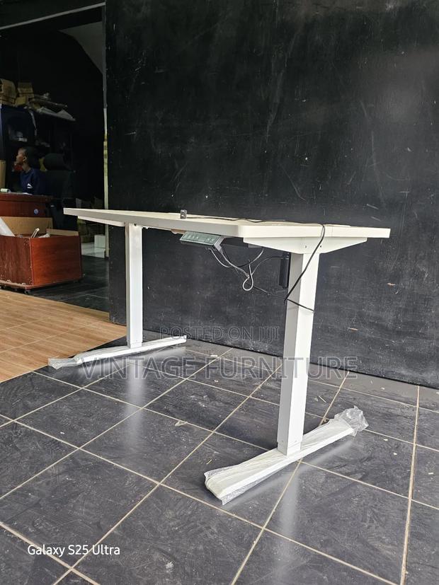 Adjustable Hight Workstation 1.2 Meters S34
