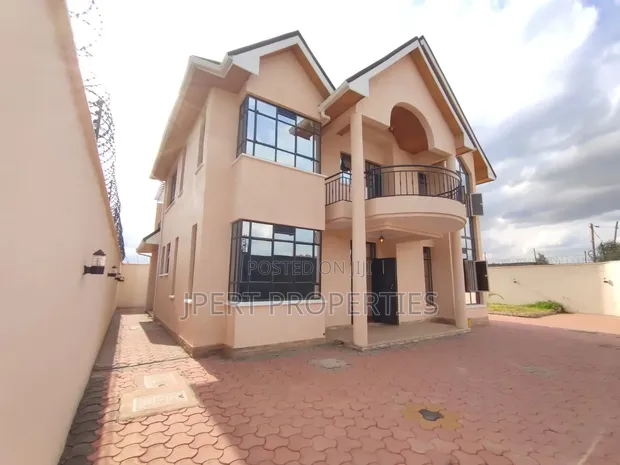 4bdrm Maisonette in Kamakis, Ruiru for sale