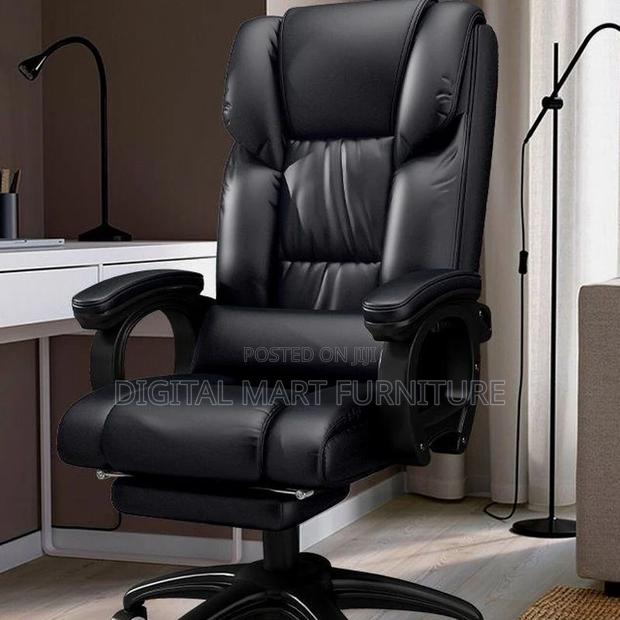 Office Chair: Black Leather Office Chair