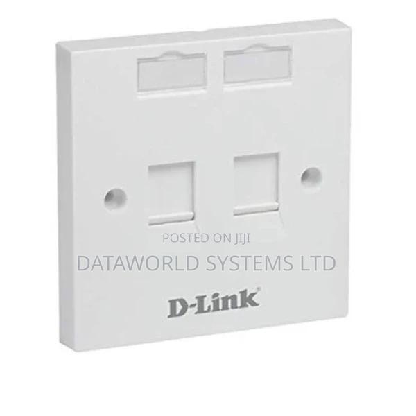 D-Link Fp-0whi21 Dual Faceplate Id Plate - White - main view