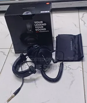 Beyerdynamic Dt 770 Pro 250 Ohm Studio Mixing Headphones
