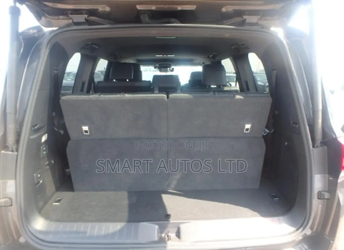 Toyota Land Cruiser 3.5 Petrol 4WD 2022 Gray