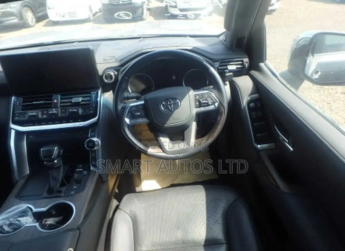 Toyota Land Cruiser 3.5 Petrol 4WD 2022 Gray