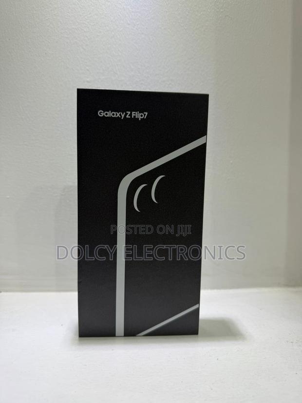 New Samsung Galaxy Z Flip7 256 GB Black
