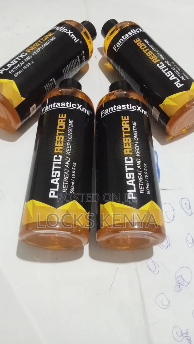 Plastic Restorer for Cars