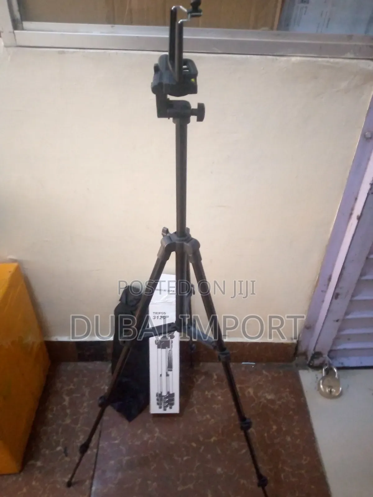 3120 Camera/Phone Tripod Stand
