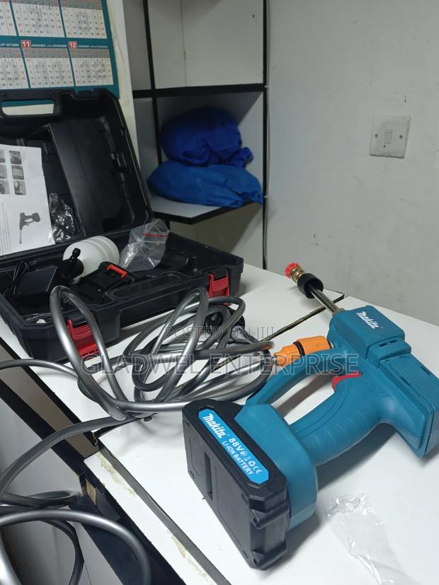 Makita Cordless Pressure Washer Machine - thumbnail 3