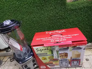 Commercial Standard 1800w Signature Blender
