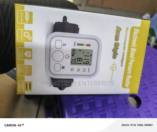 Eletronic Blood Pressure Monitor - main view