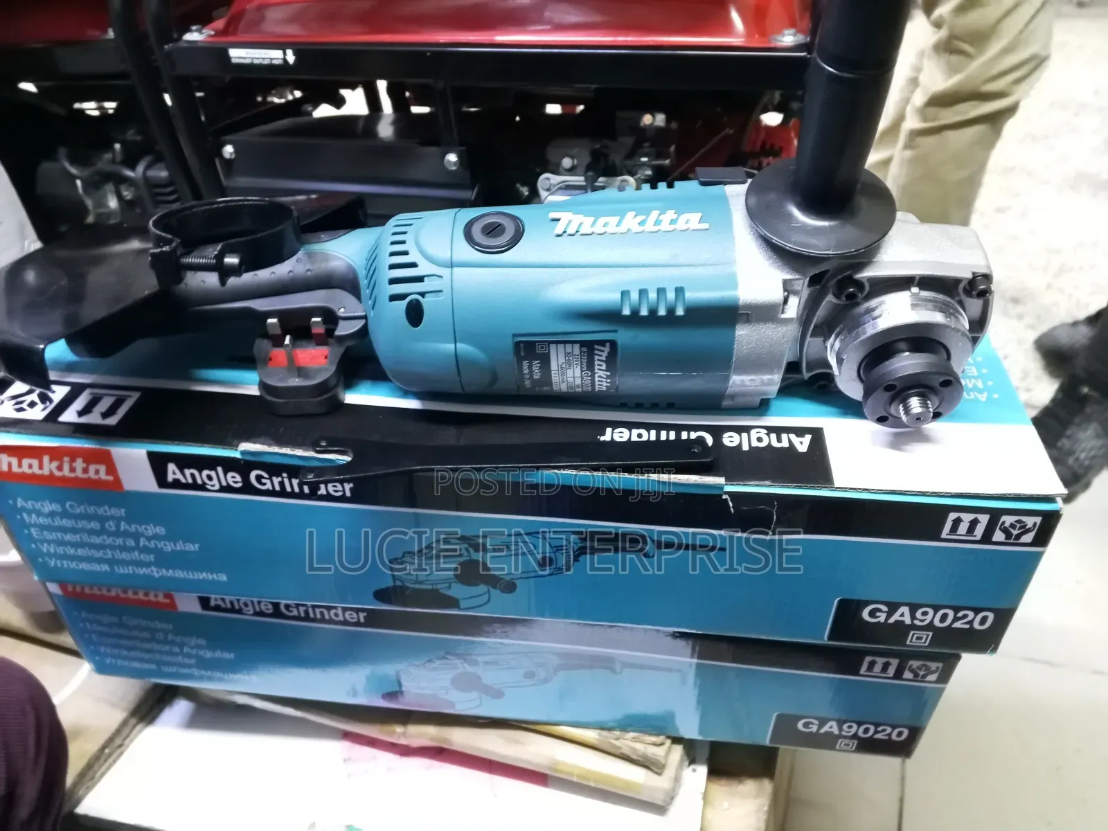 Makita Angle Grinder 9inch 2100watts