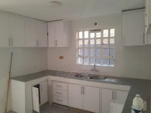 4bdrm Maisonette in Membley for sale