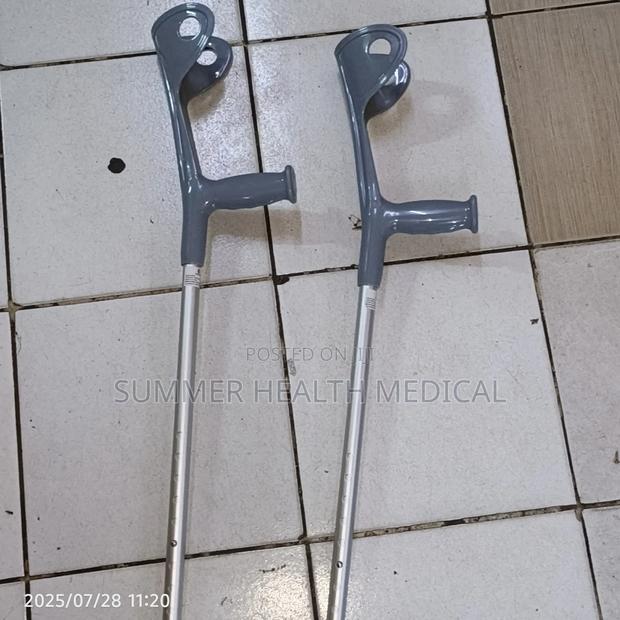 Elbow Crutches Open Cuffed-Pair - thumbnail 2