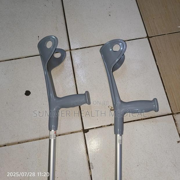 Elbow Crutches Open Cuffed-Pair - thumbnail 4