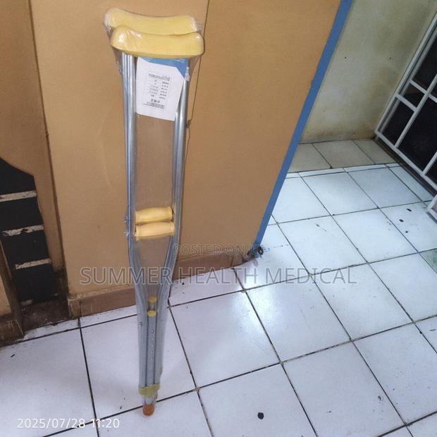 Under Arm Crutches/Auxillary Crutches-Pair
