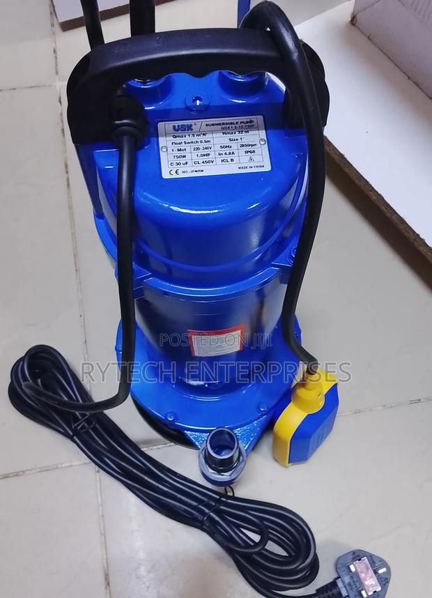 Usk 1hp Submersible Water Pump (32m)