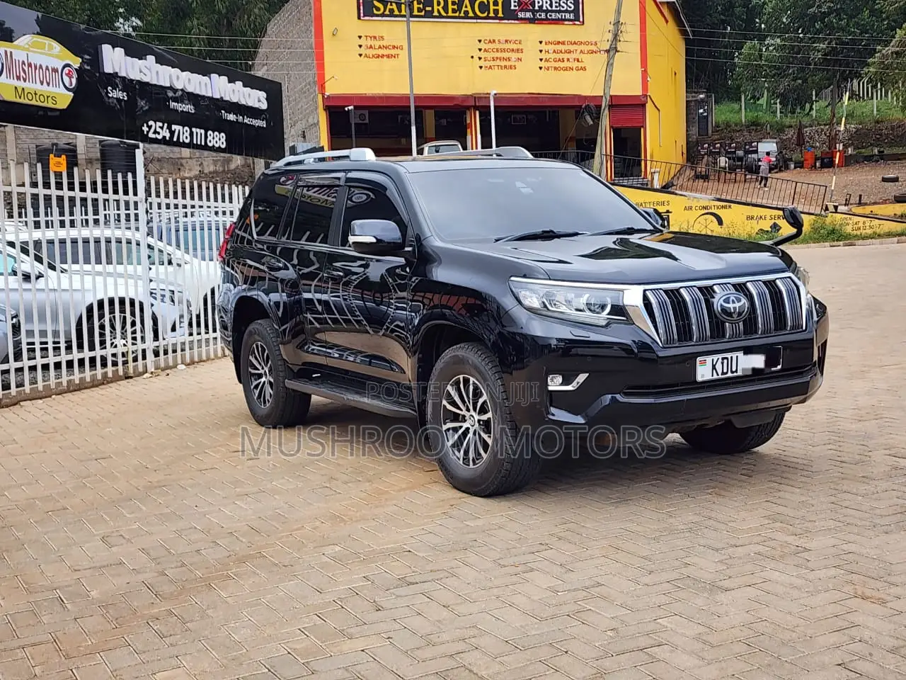 Toyota Land Cruiser Prado 2.8 2017 Black