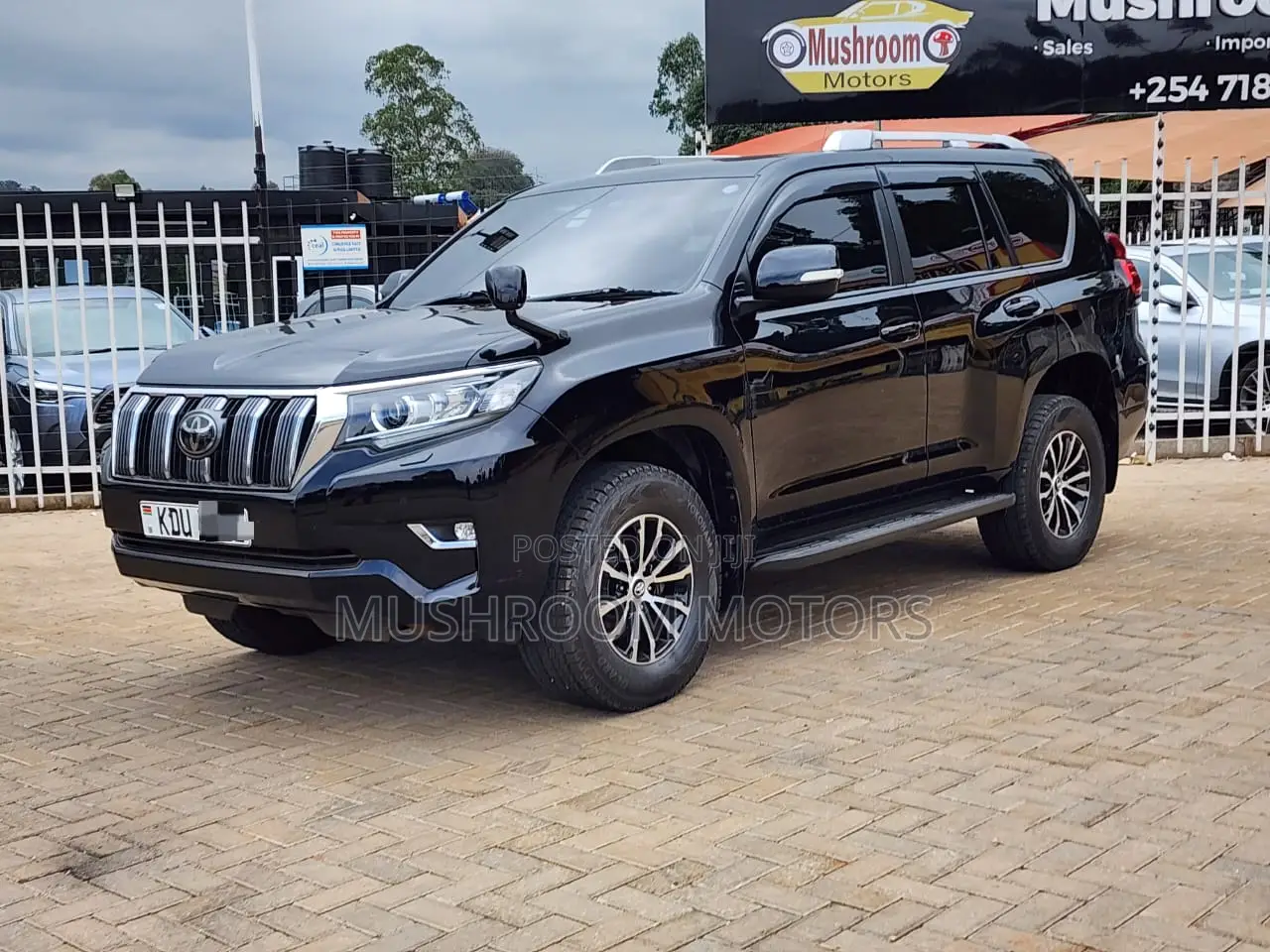 Toyota Land Cruiser Prado 2.8 2017 Black