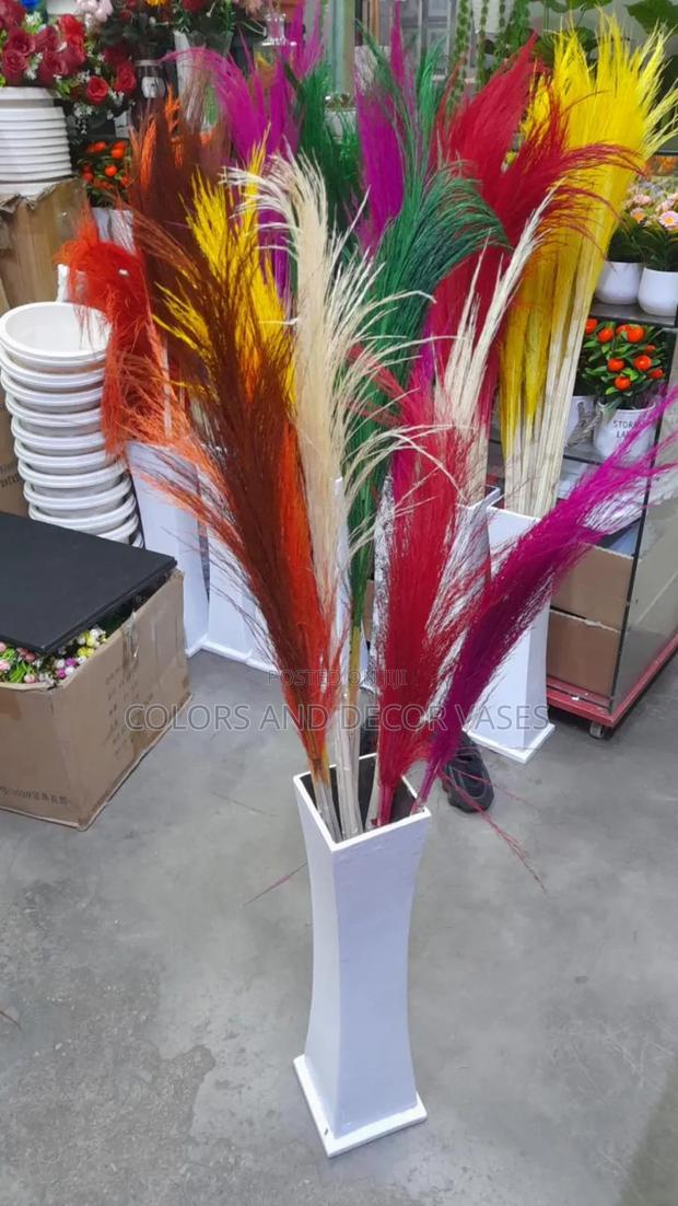 Elegant Artificial Pampas Grass- Stylish Home Event Decor