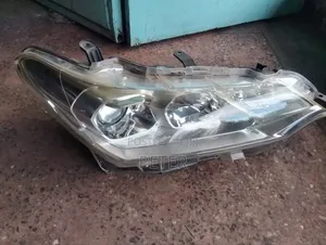 Axio 165 Headlights
