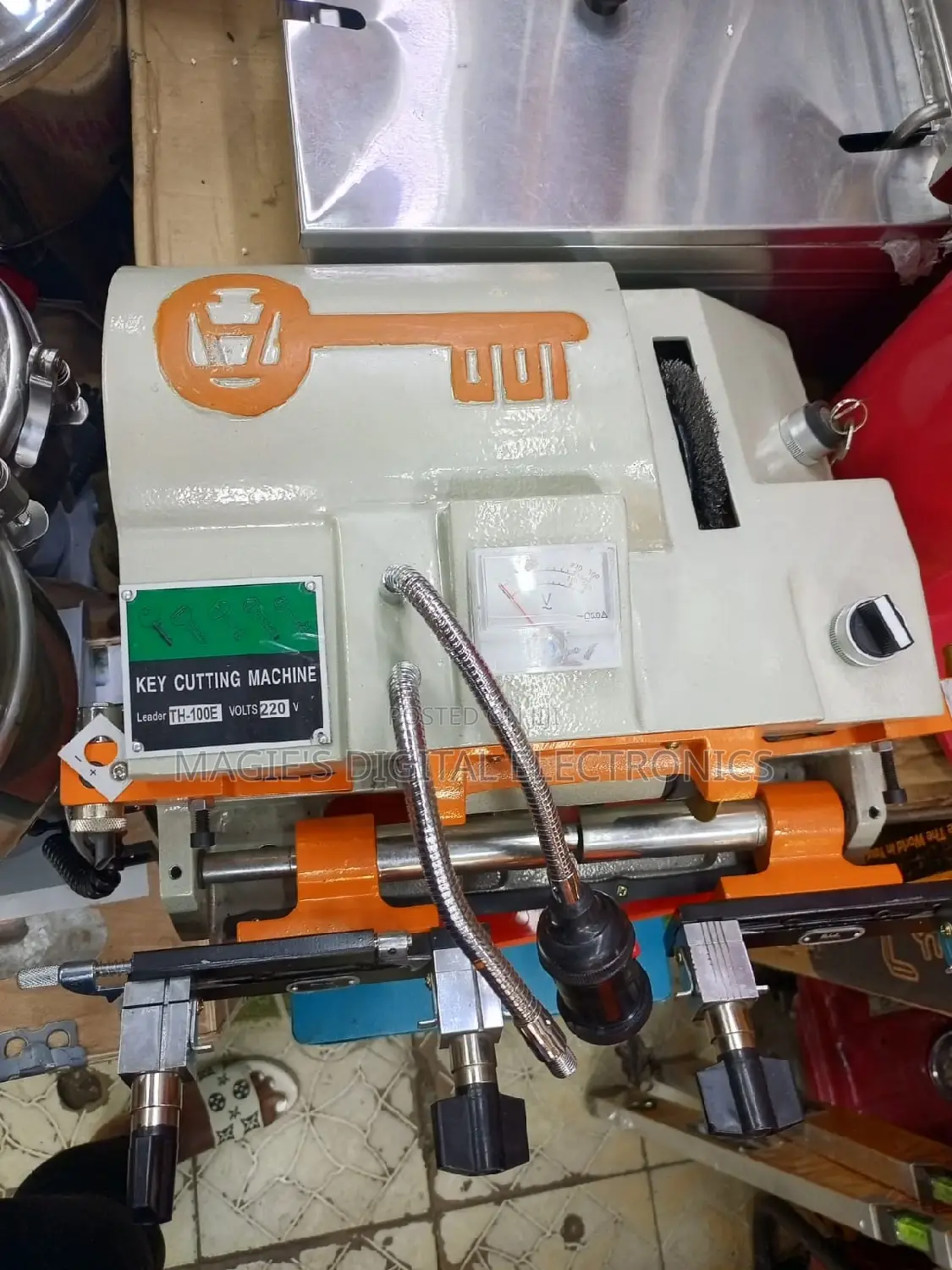 Super Excellent Medium Key Cutting Machine