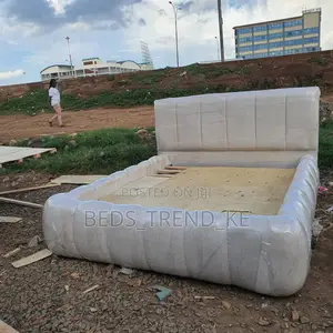 Plush 6 by 6 Ft Modern Bubble Bed